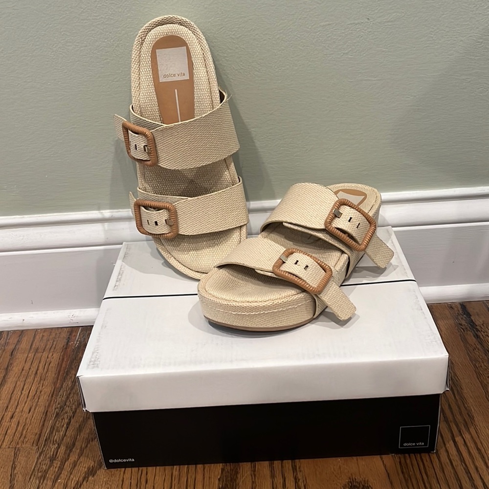 Dolce Vita Coryn Platform Sandal - Wheat Raffia